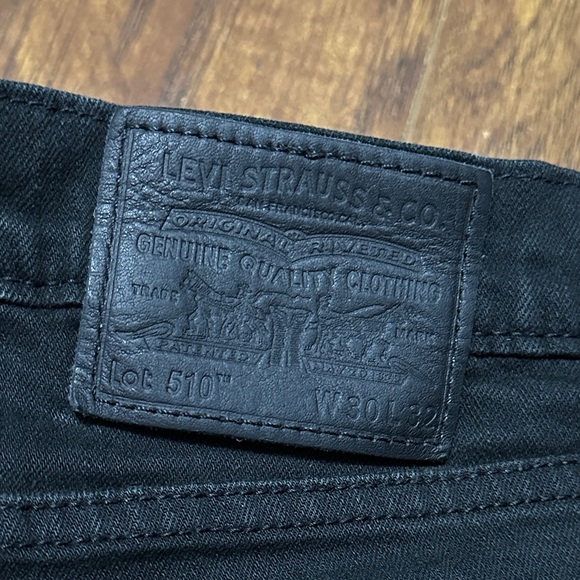 Levi's Men's Denim and Black Jeans - Picture 5 of 7